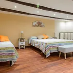 Annie\'S Home