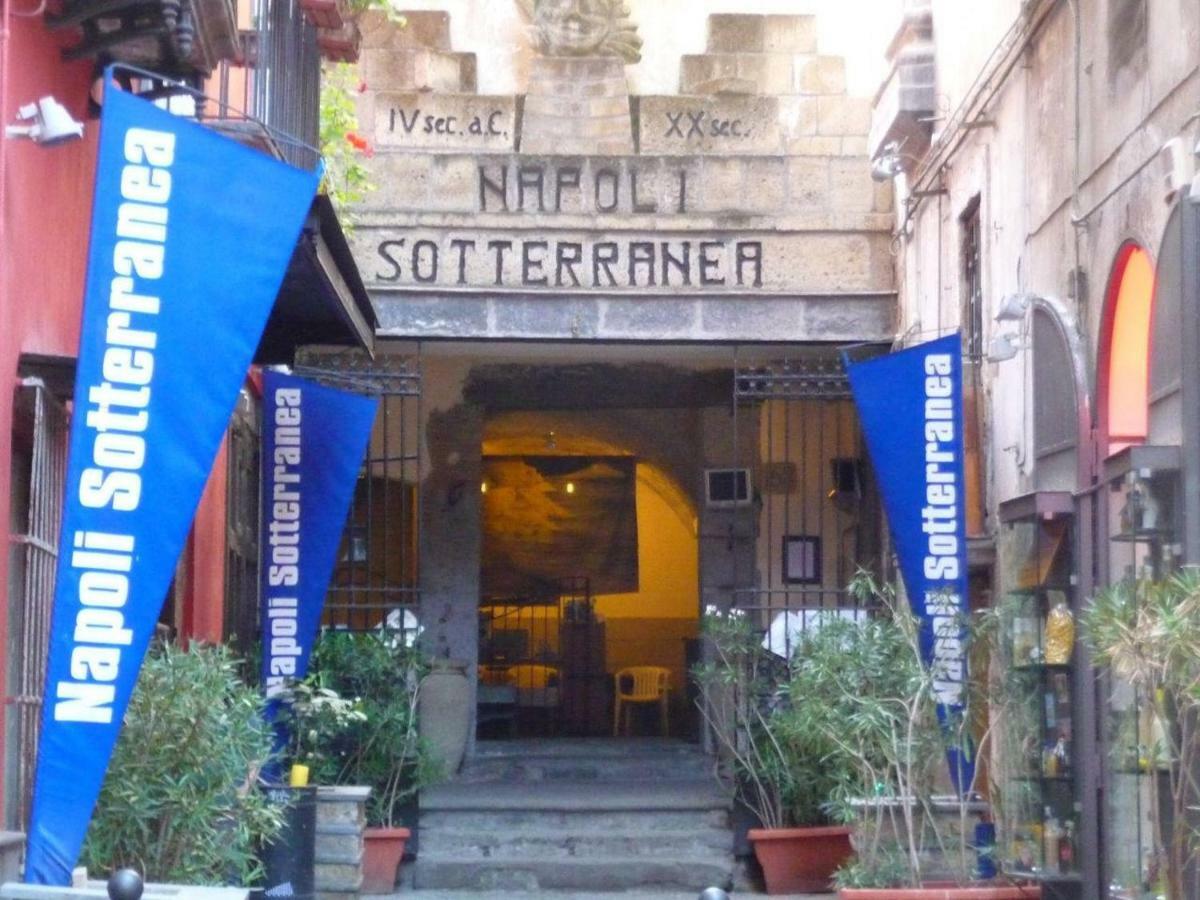 Annie's * Napoli